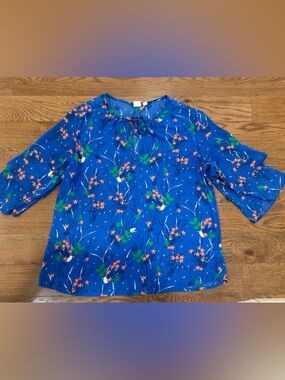 Ladies Blue Floral Long-Sleeve Top GAP size medium